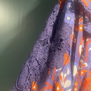 Farm Rio
Pineapple Flowers Ruffled Blouse
Large
Navy Blue